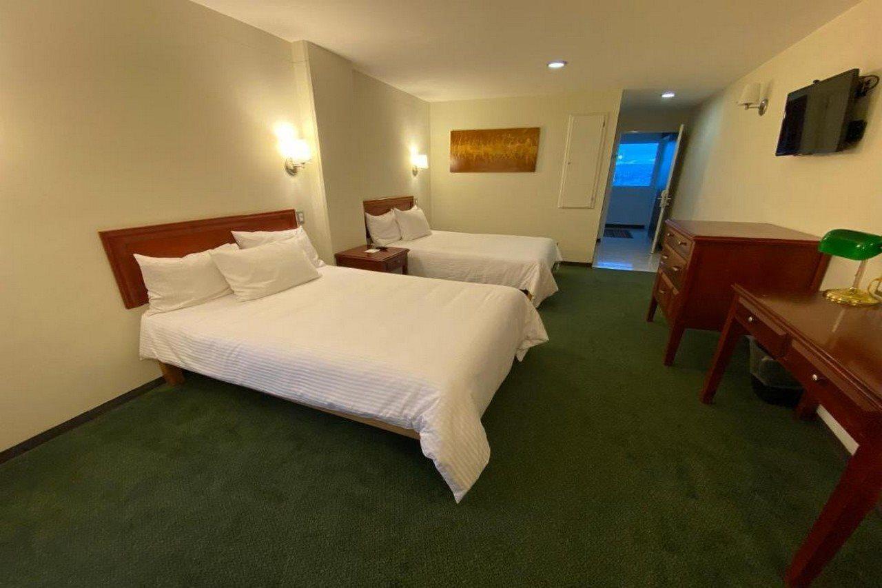 Mision Leon Hotel Luaran gambar