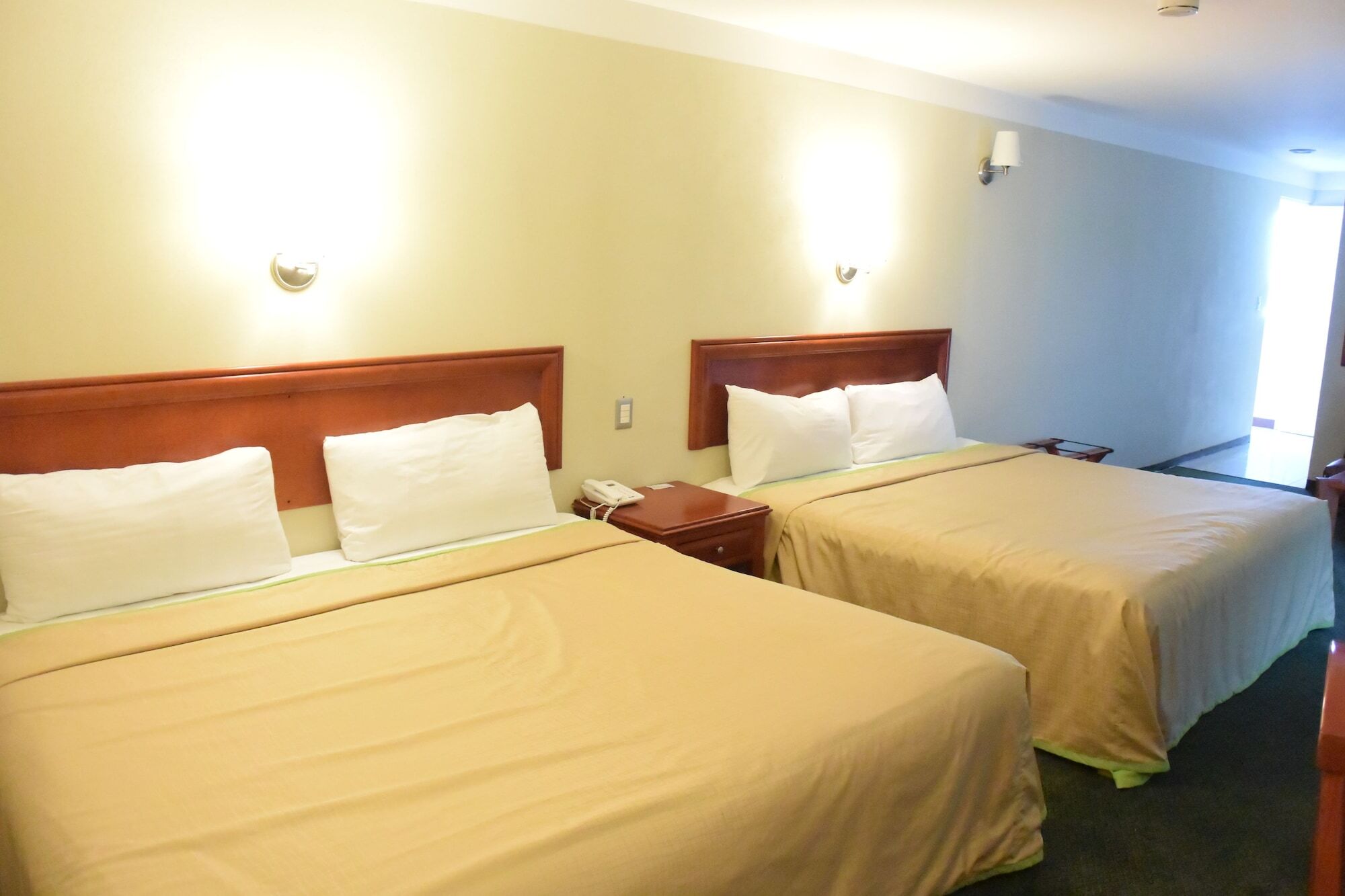 Mision Leon Hotel Luaran gambar