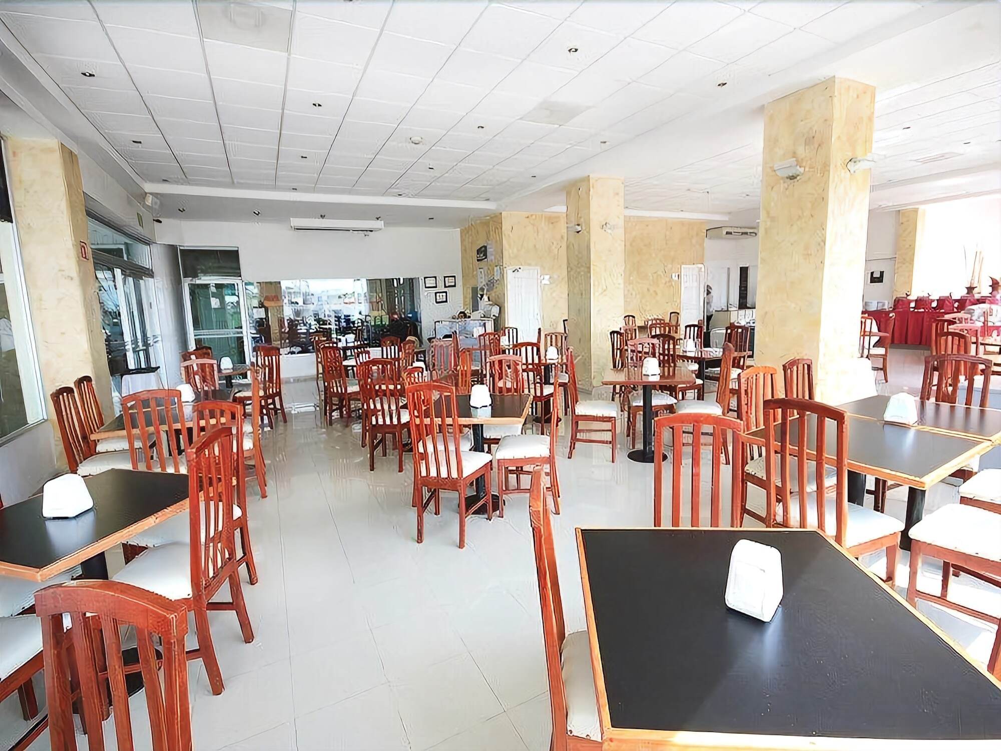 Mision Leon Hotel Luaran gambar